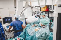 Kardiocentrum Nemocnice České Budějovice provedlo unikátní implantaci katetrové mitrální chlopně